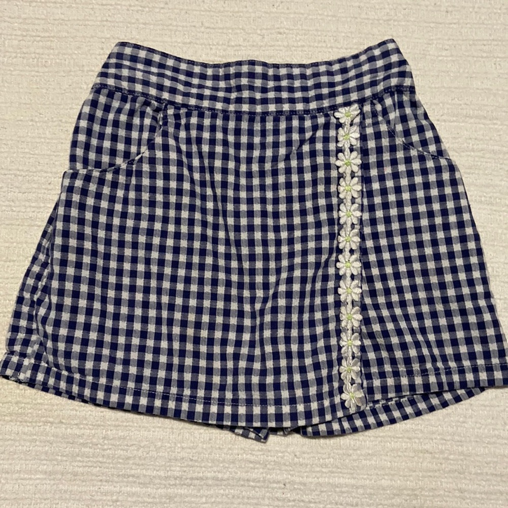♥️Blue & White Checkered Skort With Flowers Size 4